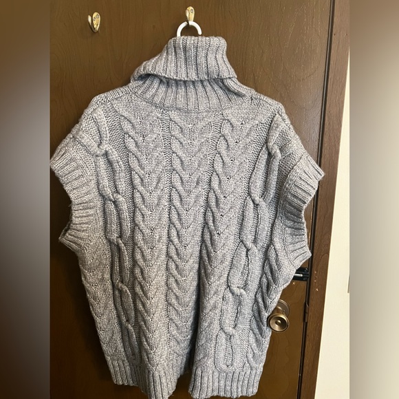 Zara vest - Picture 3 of 3